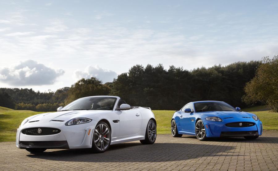  Jaguar XKR-S Convertible 2012 года  (фото 30 из 45)